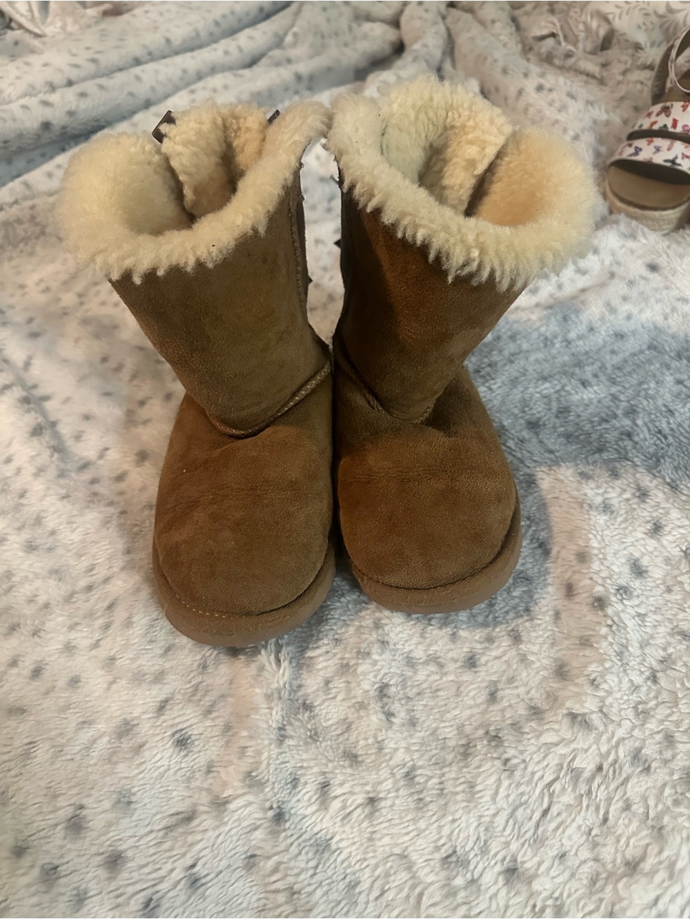 Kids Ugg Cozy Shearling-Lined Suede Boots - Brown